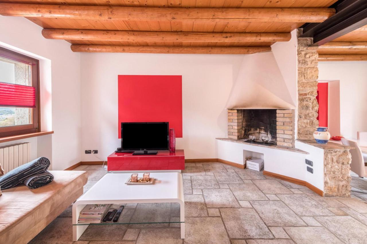 Casa Rustico Villa กอสเตร์มาโน ภายนอก รูปภาพ