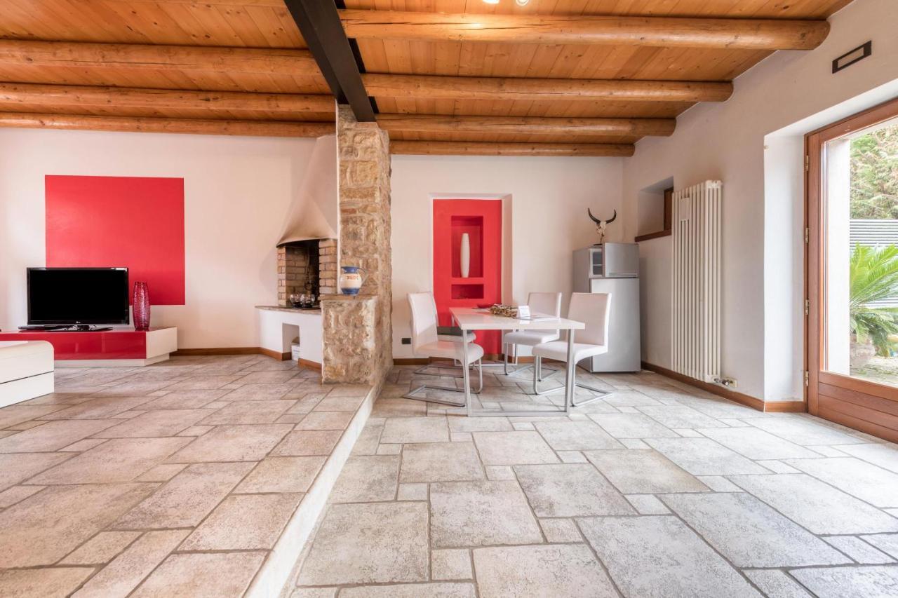 Casa Rustico Villa กอสเตร์มาโน ภายนอก รูปภาพ