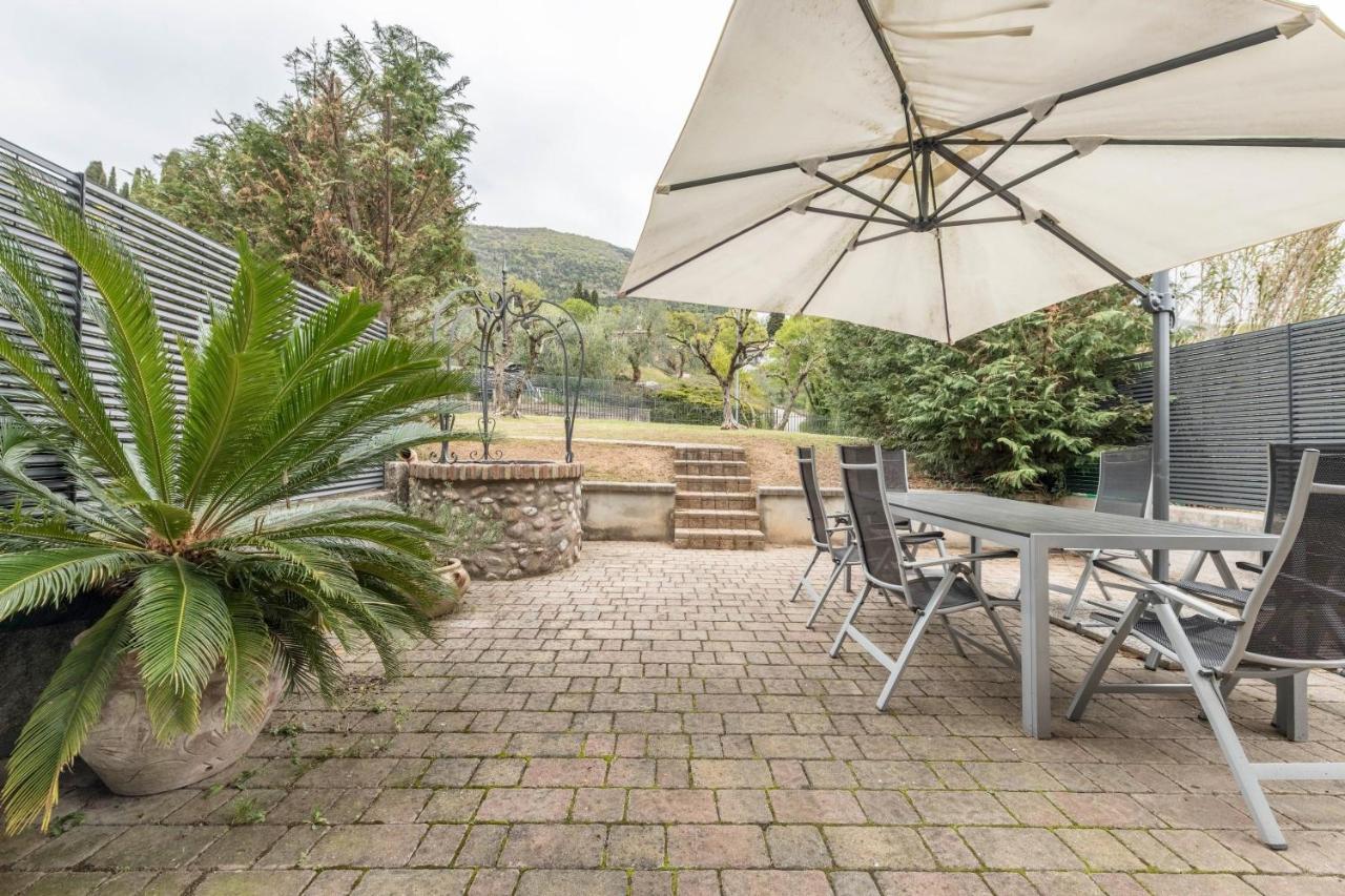 Casa Rustico Villa กอสเตร์มาโน ภายนอก รูปภาพ